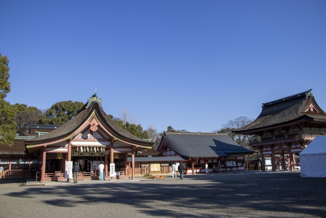 全国に約3,000社ある「天王社」(牛頭天王・須佐之男命を祭神とする祇園信仰系の神社)の総本社、津島神社(愛知県津島市)