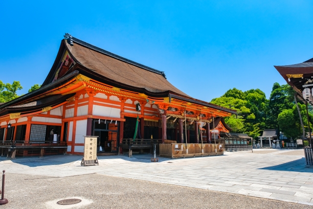 京都府京都市にある祇園信仰の総本社・八坂神社の本殿