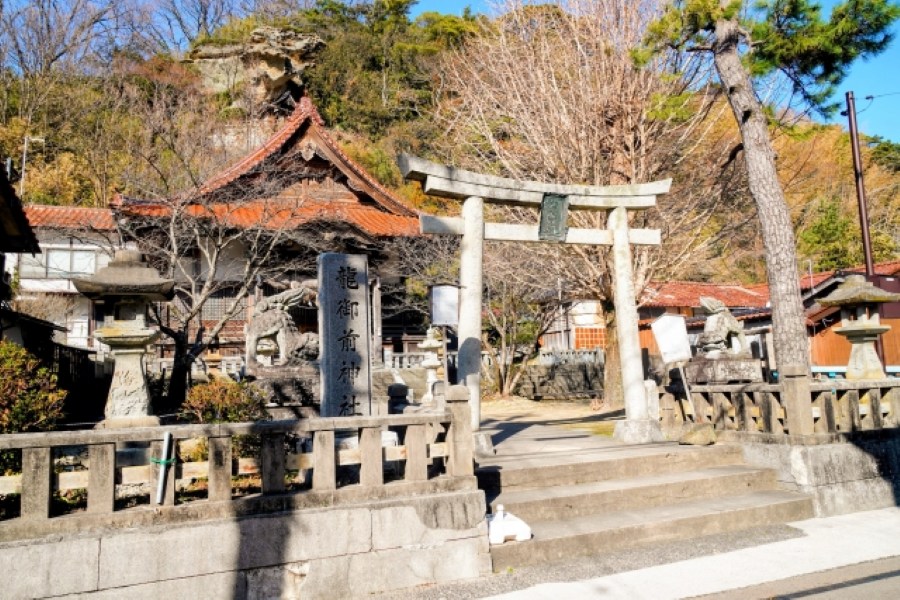 世界遺産・石見銀山の港町だった温泉津(ゆのつ)にある龍御前神社
